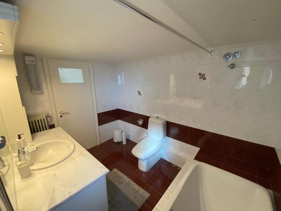2-Bedroom Apartment In Athina Athen Exterior foto